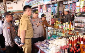 Pastikan Harga Kebutuhan Pokok Masyarakat Tetap Aman, Satgas Pangan Sumenep Sidak Pasar Tradisional