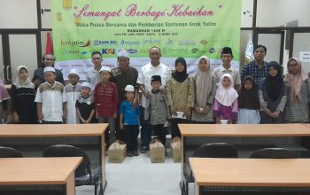 Tahun Kedua Ramadhan, SMSI Surabaya Sinergi dengan Korporasi Salurkan Bantuan dan Santunan Pada Anak Yatim dan Duafa