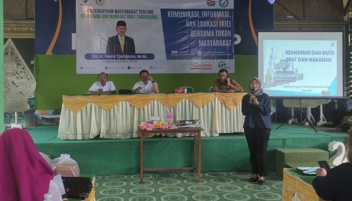 Anggota Komisi IX DPR RI Heru Tjahjono Memberi Perhatian khusus Kepada Masyarakat Tulungagung