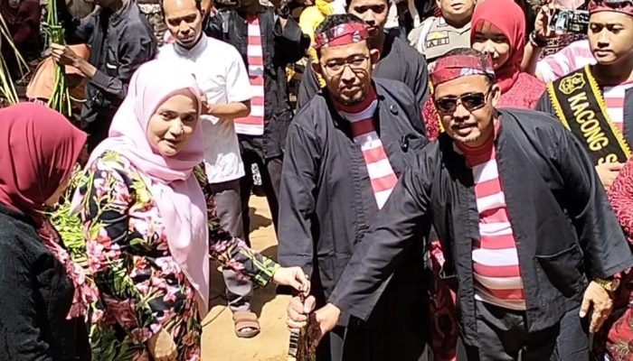 Festival Ketupat Tahun 2025 di Pantai Slopeng, Bupati Sumenep Achmad Fauzi Ajak Masyarakat Terus Lestarikan Budaya