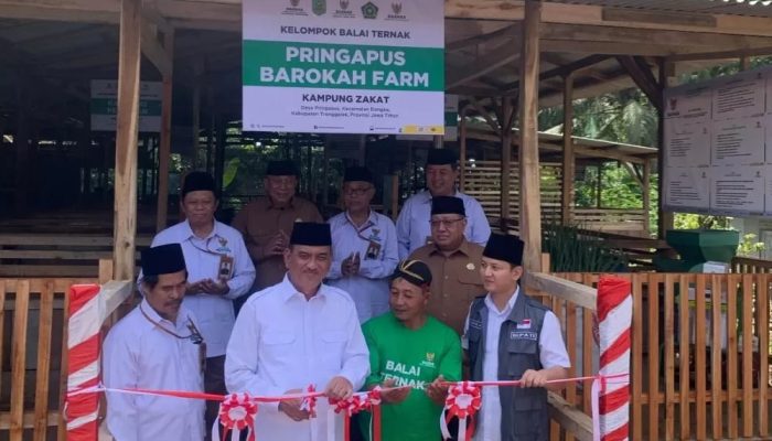 Baznas RI Bersama Baznas Trenggalek Didampingi Bupati Nur Arifin Resmikan Balai Ternak di Desa Pringapus