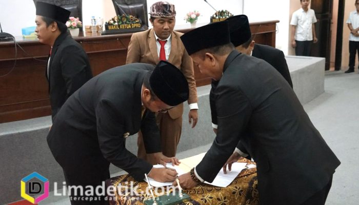 Gelar Paripurna, DPRD dan Pemkab Sampang Sepakati Raperda Pertanggungjawaban APBD 2024