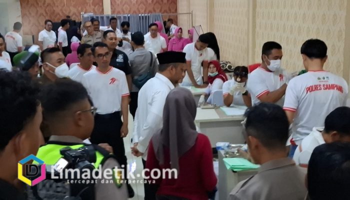 Sambut Hut Bhayangkara ke-79 Polres Sampang Gelar Khitan Massal, Puluhan Anak Terlayani Gratis