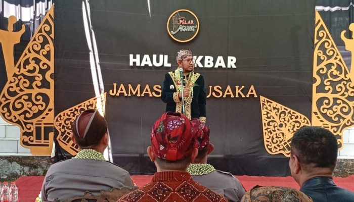 Pelar Agung Gelar Haul Akbar dan Jamasan Pusaka Leluhur Aeng Tongtong dan Keraton Sumenep