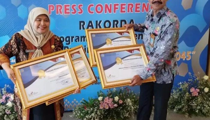 Empat Penghargaan Sekaligus dari BKKBN Jatim Diraih Pemkab Bondowoso