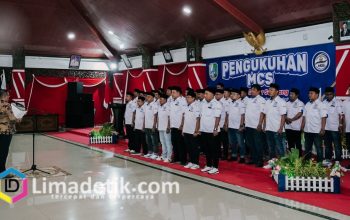 Aba Idi Kukuhkan Media Center Sampang, Tegaskan Peran Penting Dalam Keterbukaan Informasi