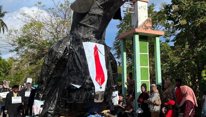 Masyarakat Masalembu Sumenep Kritik Pemerintah Lewat Karnaval