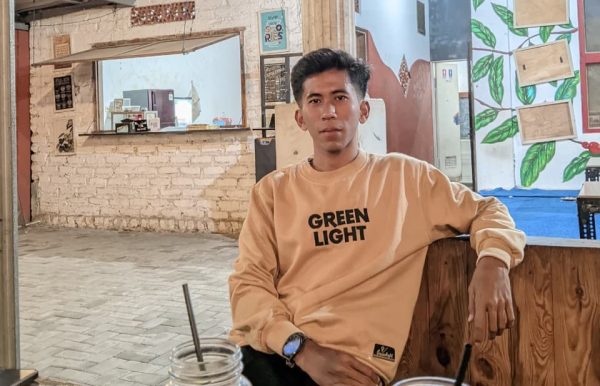 Runtuhnya Kontrak Sosial: Krisis Demokrasi dan Legitimasi Politik di Indonesia Saat ini
