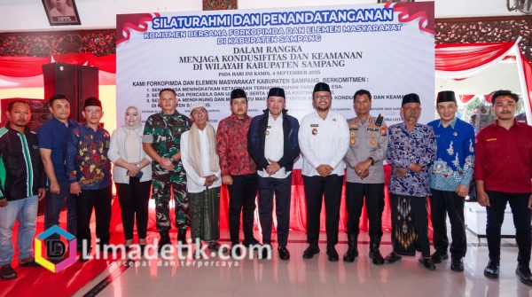 Forkopimda dan Masyarakat Sampang Sepakati Komitmen Bersama Jaga Keamanan Daerah