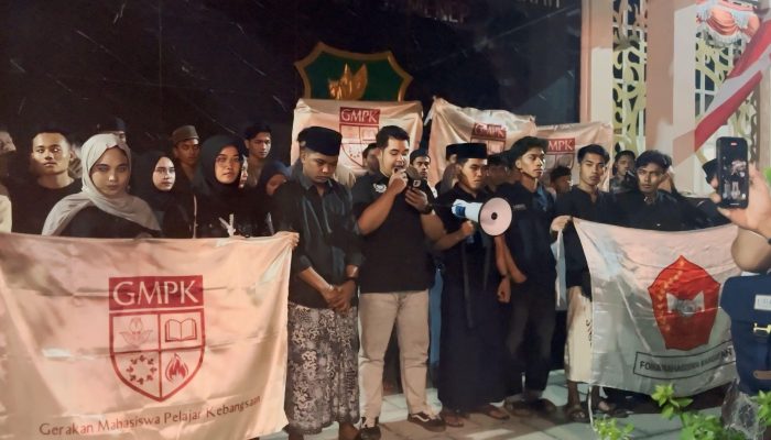 Mimbar Kemanusiaan dan Doa Bersama untuk Negeri di Depan DPRD Sumenep