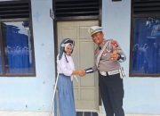 Polres Trenggalek Bagikan Hadiah Istimewa untuk Pelajar Menyambut Hari Lalu Lintas Bhayangkara ke-70