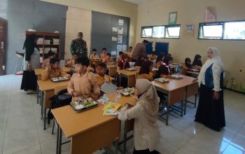 Sambil Tampung Masukan, SPPG Wonosuko Sajikan Menu Terbaik