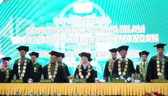 Penuh Khidmat, IAI Tabah Lamongan Gelar Sidang Senat Terbuka Wisuda S1 ke-XVI