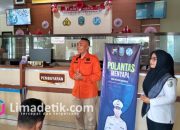 Melalui KB Samsat, Polres Sampang Dorong Kesadaran Pajak Lewat Program Pemutihan dan Pembebasan BBN-KB 10 Melalui KB Samsat, Polres Sampang Dorong Kesadaran Pajak Lewat Program Pemutihan dan Pembebasan BBN-KB