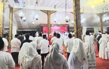 Berlangsung Khidmat, Haul Akbar Raja-Raja Madura Warnai Peringatan Harjad Sumenep ke-756 3 Berlangsung Khidmat, Haul Akbar Raja-Raja Madura Warnai Peringatan Harjad Sumenep ke-756