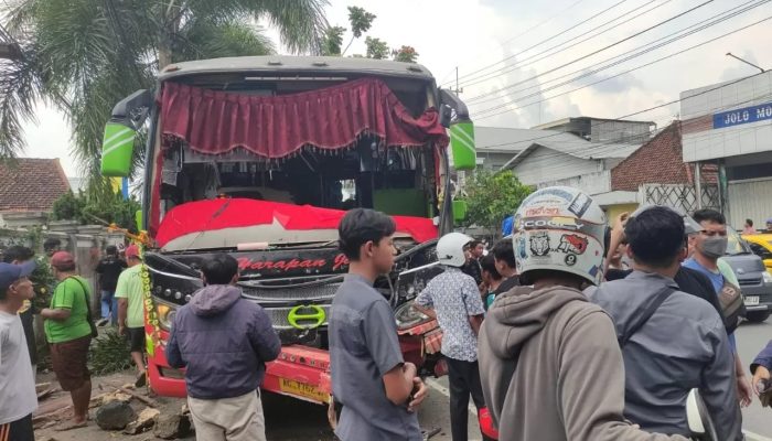 Dua Pengendara Motor Tewas dalam Kecelakaan Maut di Jalan Pahlawan Tulungagung