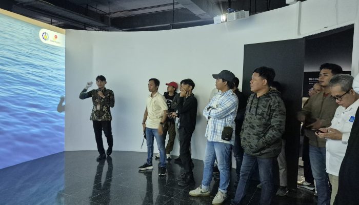 Berkunjung ke ITS, Media Sumenep Lihat Secara Langsung Migas Corner yang Jadi Pusat Edukasi Hulu Migas