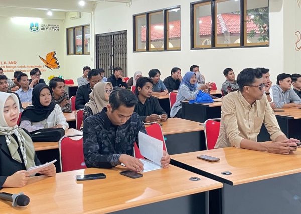 Badko HMI Jawa Timur Gelar Rakerda: Teguhkan Komitmen Gerakan Intelektual dan Moral untuk Jatim 3 Badko HMI Jawa Timur Gelar Rakerda: Teguhkan Komitmen Gerakan Intelektual dan Moral untuk Jatim