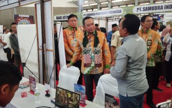 Lewat Aplikasi Digital Kerja Berkah, Job Fair Bondowoso 2025 Buka Ribuan Peluang Kerja 4 Lewat Aplikasi Digital Kerja Berkah, Job Fair Bondowoso 2025 Buka Ribuan Peluang Kerja
