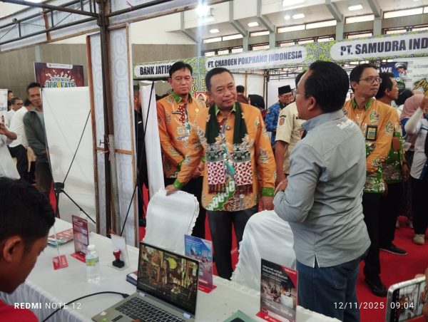 Lewat Aplikasi Digital Kerja Berkah, Job Fair Bondowoso 2025 Buka Ribuan Peluang Kerja
