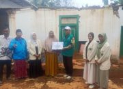 Peduli Sesama, BAZNAS Sumenep Salurkan Bantuan Perbaikan Rumah Roboh Milik Ibu Siti Aminah di Kecamatan Dungkek 10 Peduli Sesama, BAZNAS Sumenep Salurkan Bantuan Perbaikan Rumah Roboh Milik Ibu Siti Aminah di Kecamatan Dungkek
