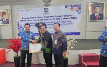 Bakesbangpol Sumenep Terima Penghargaan IHaI 2025 dari Kemendagri
