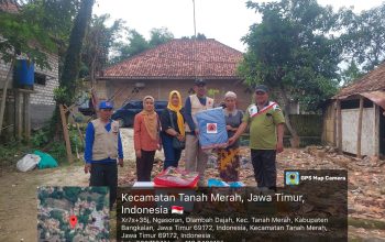 Warga Terdampak Angin Puting Beliung Dapat Bantuan dari Pemkab Bangkalan 8 Warga Terdampak Angin Puting Beliung Dapat Bantuan dari Pemkab Bangkalan