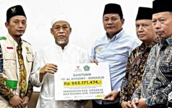 Dampingi Pemulihan Ponpes Al-Khoziny, Pemkab Sidoarjo Berikan Bantuan Rp1,38 Miliar