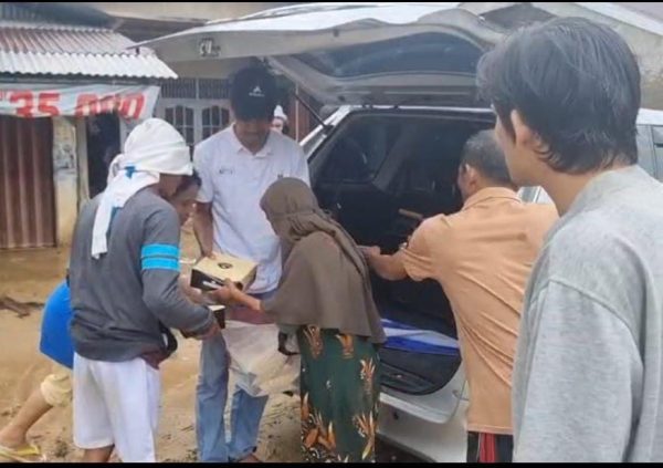AITTA Salurkan Paket Makanan Siap Santap : Kami Ringankan Kebutuhan Makan Warga Padang