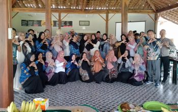 Pastikan MBG Bermanfaat, SPPG Grujugan Kidul Bondowoso Gelar Silaturahmi dan Koordinasi