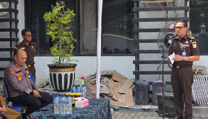 Kejari Sumenep Musnahkan Barang Bukti 53 Perkara Inkracht