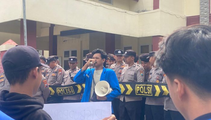 Kepala Disbudporapar Sumenep Tinggalkan Massa Aksi PMII UNIBA Madura, Mahasiswa Ancam Demo Besar-besaran