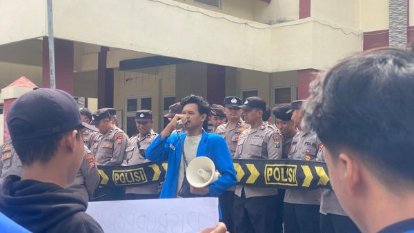 Kepala Disbudporapar Sumenep Tinggalkan Massa Aksi PMII UNIBA Madura, Mahasiswa Ancam Demo Besar-besaran