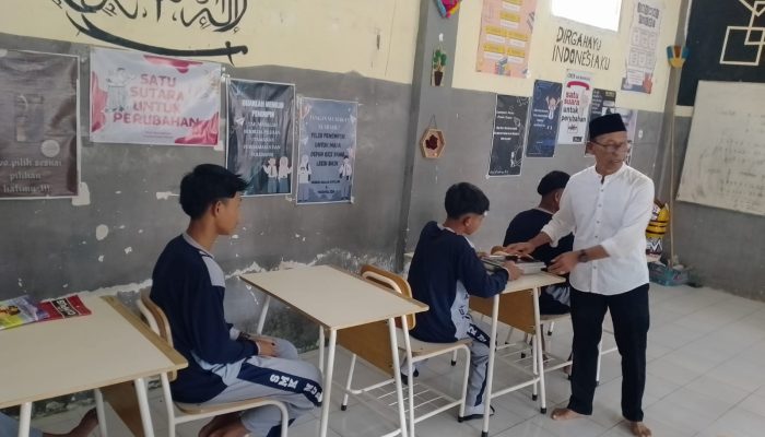 SPPG Yayasan An Nahdliyah Demak Grujugan Launching Perdana MBG, Salurkan 848 Ompreng ke 19 Sekolah