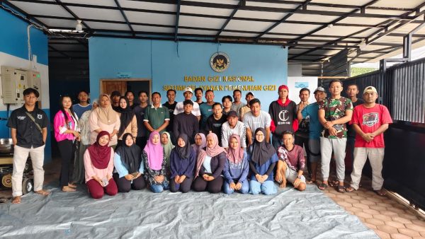 Agar Maksimalkan Pelayanan, SPPG Kalianyar Tamanan Gelar Pertemuan Evaluasi Rutin