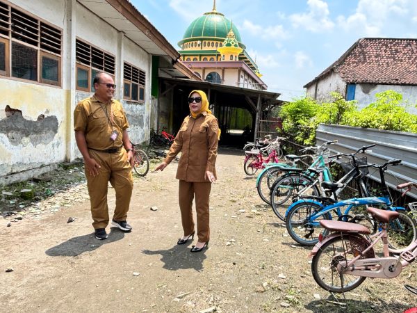 Puluhan Tahun Tak Direvitalisasi, Kondisi SDN Jatikalang Disorot Wabup Sidoarjo