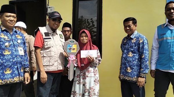 Bupati Sumenep Serahkan Bantuan RTLH Tahun Anggaran 2025, Tegaskan Transparansi dan Tepat Sasaran