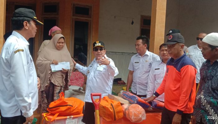 Pemkab Sumenep Serahkan Bantuan Bagi Warga yang Terdampak Bencana Alam, Wabup Imam Hasyim Pastikan Tertangani dengan Baik