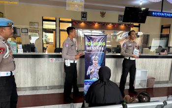 Polres Bondowoso Sosialisasikan Tertib Lalin Melalui Polantas Menyapa