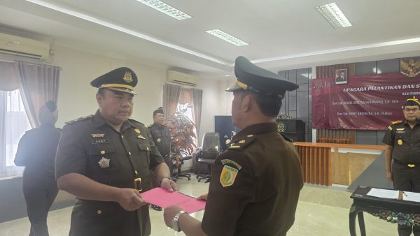 Kajari Sumenep Lantik Dua Pejabat Baru, Tekankan Tantangan Berat di Pidsus dan Pidum