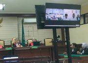 Majelis Hakim Vonis Kades dan BPD Sidokelar Lamongan dalam Kasus Korupsi Dana CSR 7 Majelis Hakim Vonis Kades dan BPD Sidokelar Lamongan dalam Kasus Korupsi Dana CSR