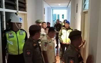 Pasangan Bukan Suami Istri Kedapatan Ngamar di Hotel Bondowoso, Terjaring Operasi Wira Clurit 3 Pasangan Bukan Suami Istri Kedapatan Ngamar di Hotel Bondowoso, Terjaring Operasi Wira Clurit
