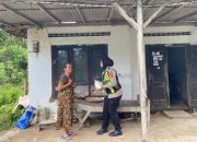 Ramadan Berbagi, Polres Trenggalek Salurkan Puluhan Bantuan Sembako kepada Warga