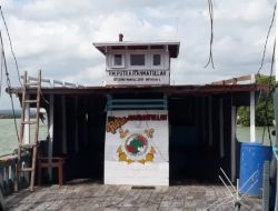 Ijin Keluar, Tongkang Rakyat Layani Penyeberangan Kalianget-Gersik Putih