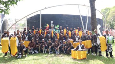 Kekompakan Dan Merdunya Alat Musik Drumband Yang Dimainkan,Mengantarkan Tim Drumband SMPN 1 Jogorogo Juara Umum