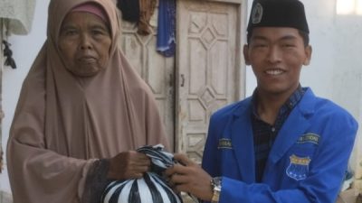 PMII Asy’ariyah Stidar Salurkan Zakat dengan Berbagi Kebahagiaan di Bulan Suci Ramadhan