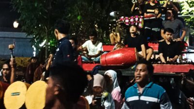 Cara Romli Foundation Bareng Gong Mania Ingatkan Waktu Makan Sahur