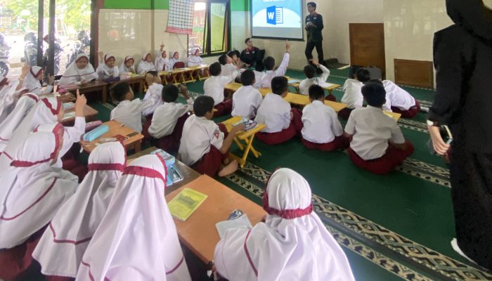 PMM UMM Kelompok 91 Gelombang 07 Kenalkan Microsoft Office dan Canva pada Siswa/i SDN Tunjungsekar 3 Kecamatan Lowokwaru Kota Malang