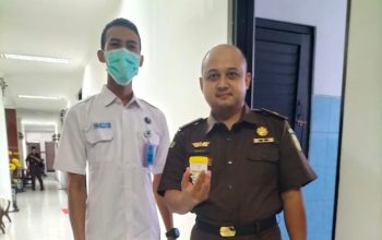 Kejari Sumenep Lakukan Tes Urine untuk Seluruh Pegawai