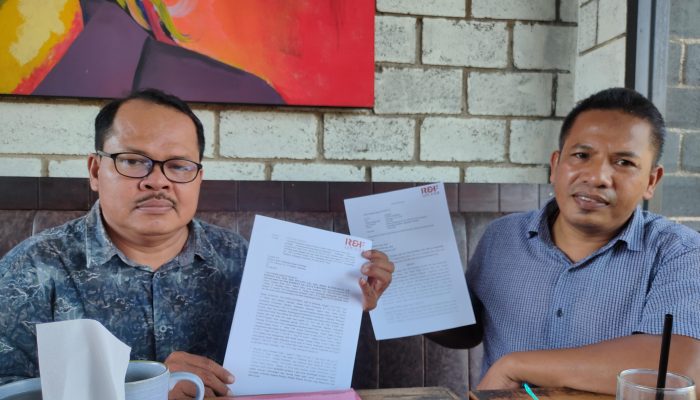 Kuasa Hukum Hamsuri Desak Kejari Sumenep Usut Tuntas Laporan Kasus Dugaan Tipikor Kades Sepanjang 1 Kuasa Hukum Hamsuri Desak Kejari Sumenep Usut Tuntas Laporan Kasus Dugaan Tipikor Kades Sepanjang